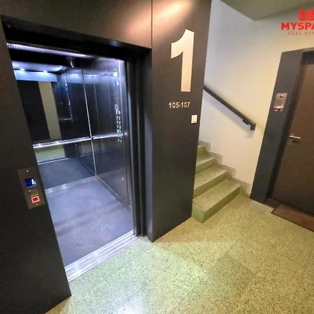 Luxapart Marijin Dvor Centar Free Parking Apartamento